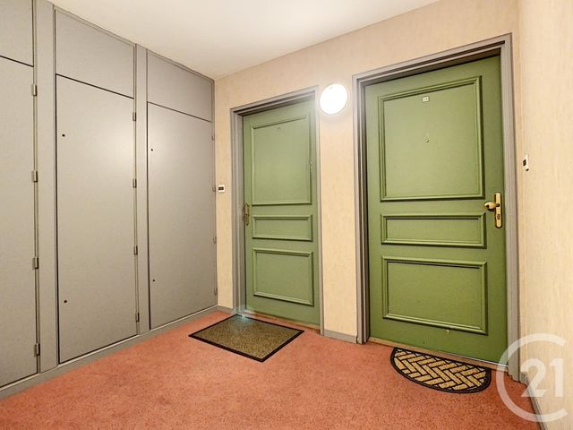 Appartement F2 à louer - 2 pièces - 47.34 m2 - 10 - CHAMPAGNE-ARDENNE - Century 21 Martinot Immobilier