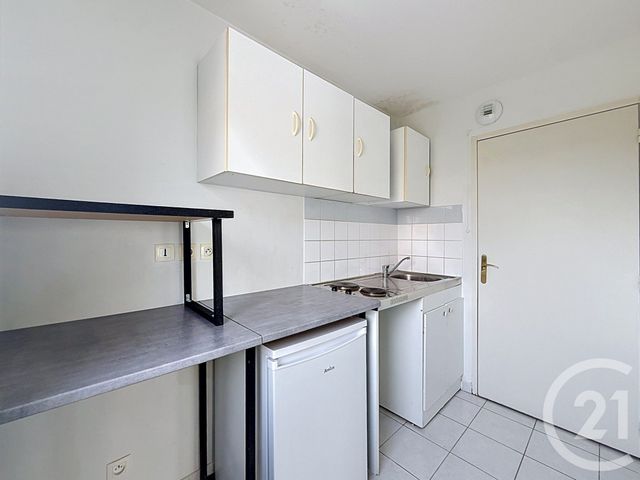 Appartement F2 à louer - 2 pièces - 47.34 m2 - 10 - CHAMPAGNE-ARDENNE - Century 21 Martinot Immobilier