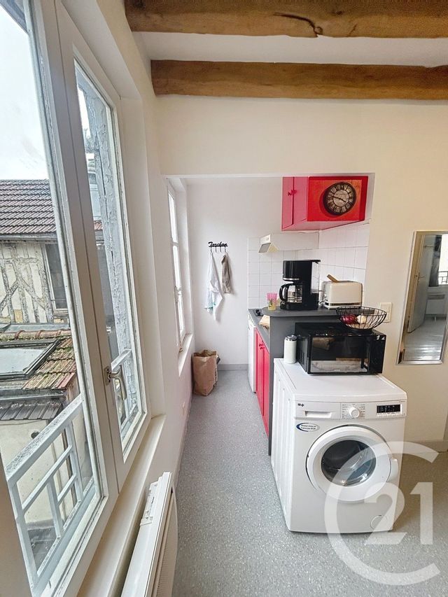Appartement F2 à louer - 2 pièces - 23.99 m2 - TROYES - 10 - CHAMPAGNE-ARDENNE - Century 21 Martinot Immobilier