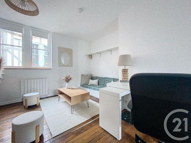 Appartement T1 à louer - 1 pièce - 34.0 m2 - TROYES - 10 - CHAMPAGNE-ARDENNE - Century 21 Martinot Immobilier