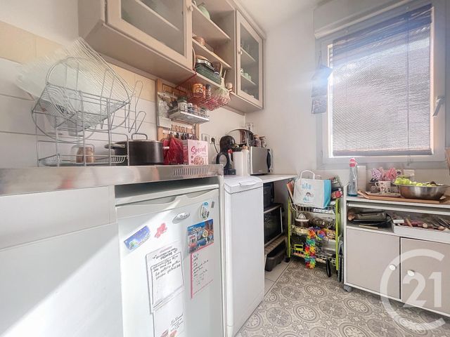 Appartement T2 à louer - 2 pièces - 49.0 m2 - TROYES - 10 - CHAMPAGNE-ARDENNE - Century 21 Martinot Immobilier