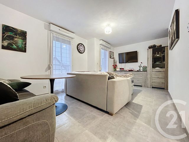 Appartement F2 à vendre - 2 pièces - 42.0 m2 - TROYES - 10 - CHAMPAGNE-ARDENNE - Century 21 Martinot Immobilier