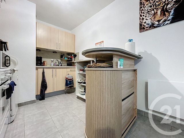 Appartement F2 à vendre - 2 pièces - 42.0 m2 - TROYES - 10 - CHAMPAGNE-ARDENNE - Century 21 Martinot Immobilier