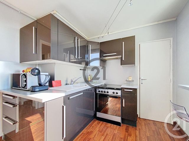 Appartement T3 à vendre - 3 pièces - 70.31 m2 - TROYES - 10 - CHAMPAGNE-ARDENNE - Century 21 Martinot Immobilier