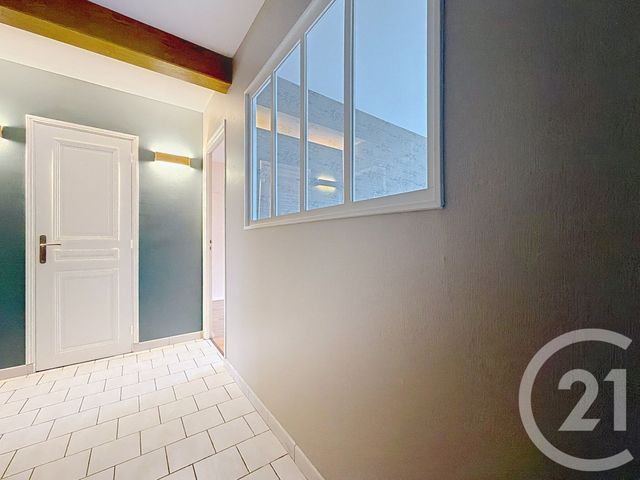 Appartement F4 à vendre - 4 pièces - 79.0 m2 - ST ANDRE LES VERGERS - 10 - CHAMPAGNE-ARDENNE - Century 21 Martinot Immobilier