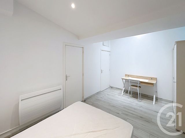 Appartement Studio à louer - 1 pièce - 29.86 m2 - TROYES - 10 - CHAMPAGNE-ARDENNE - Century 21 Martinot Immobilier