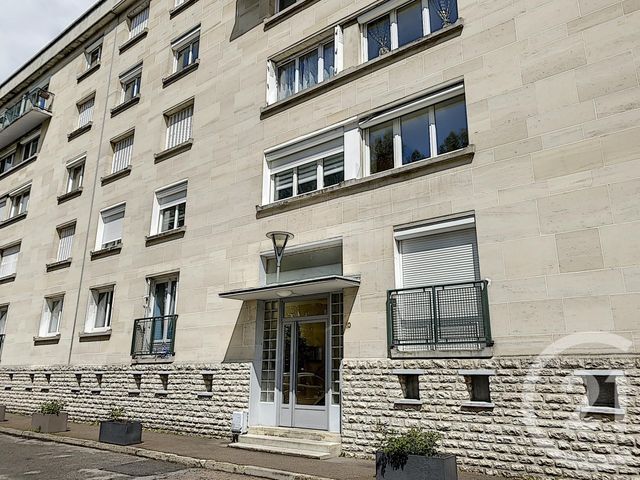 Appartement F4 à louer - 4 pièces - 71.0 m2 - TROYES - 10 - CHAMPAGNE-ARDENNE - Century 21 Martinot Immobilier
