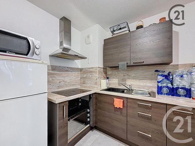 Appartement F2 à vendre - 2 pièces - 38.0 m2 - TROYES - 10 - CHAMPAGNE-ARDENNE - Century 21 Martinot Immobilier