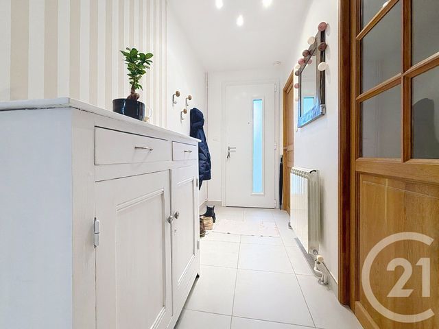 maison à vendre - 5 pièces - 115.0 m2 - ST ANDRE LES VERGERS - 10 - CHAMPAGNE-ARDENNE - Century 21 Martinot Immobilier