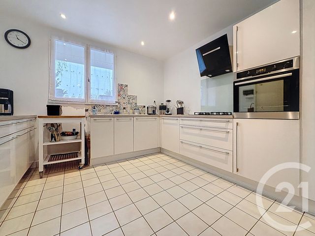 maison à vendre - 5 pièces - 115.0 m2 - ST ANDRE LES VERGERS - 10 - CHAMPAGNE-ARDENNE - Century 21 Martinot Immobilier