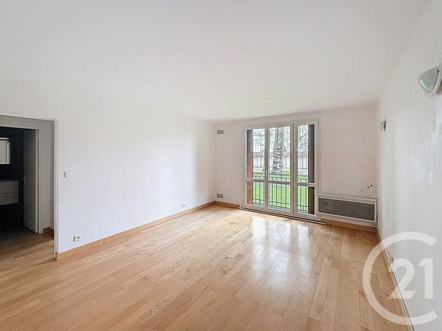 Appartement F2 à louer - 2 pièces - 53.0 m2 - TROYES - 10 - CHAMPAGNE-ARDENNE - Century 21 Martinot Immobilier
