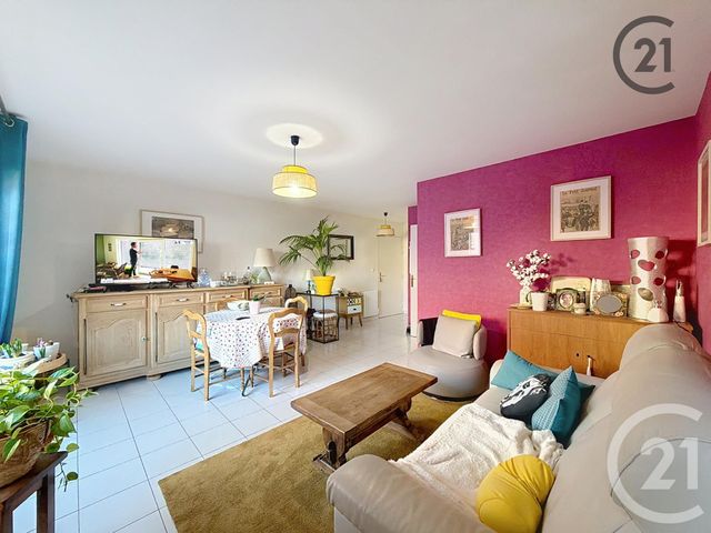 Appartement T2 à vendre - 2 pièces - 47.8 m2 - TROYES - 10 - CHAMPAGNE-ARDENNE - Century 21 Martinot Immobilier