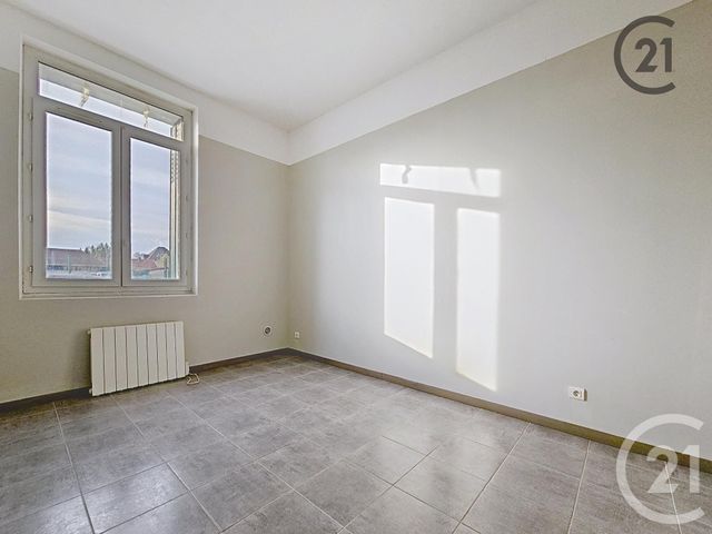 Appartement F2 à vendre - 2 pièces - 53.9 m2 - STE SAVINE - 10 - CHAMPAGNE-ARDENNE - Century 21 Martinot Immobilier