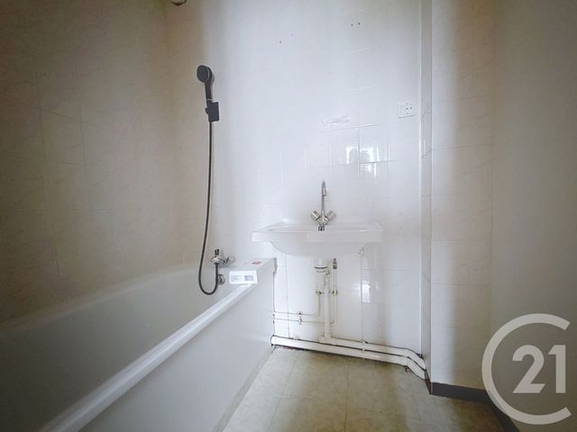 Appartement F2 à vendre - 2 pièces - 46.0 m2 - STE SAVINE - 10 - CHAMPAGNE-ARDENNE - Century 21 Martinot Immobilier