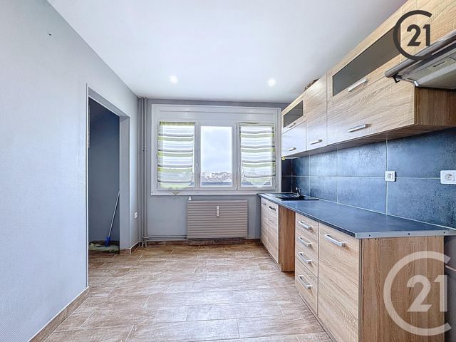 Appartement à vendre - 4 pièces - 71.0 m2 - TROYES - 10 - CHAMPAGNE-ARDENNE - Century 21 Martinot Immobilier