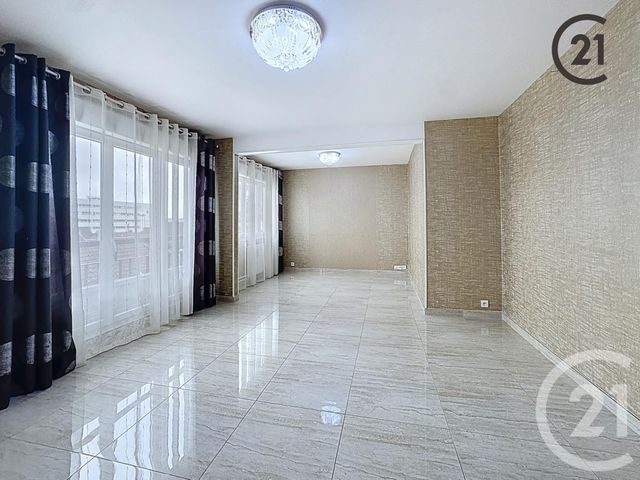 Appartement à vendre - 4 pièces - 71.0 m2 - TROYES - 10 - CHAMPAGNE-ARDENNE - Century 21 Martinot Immobilier