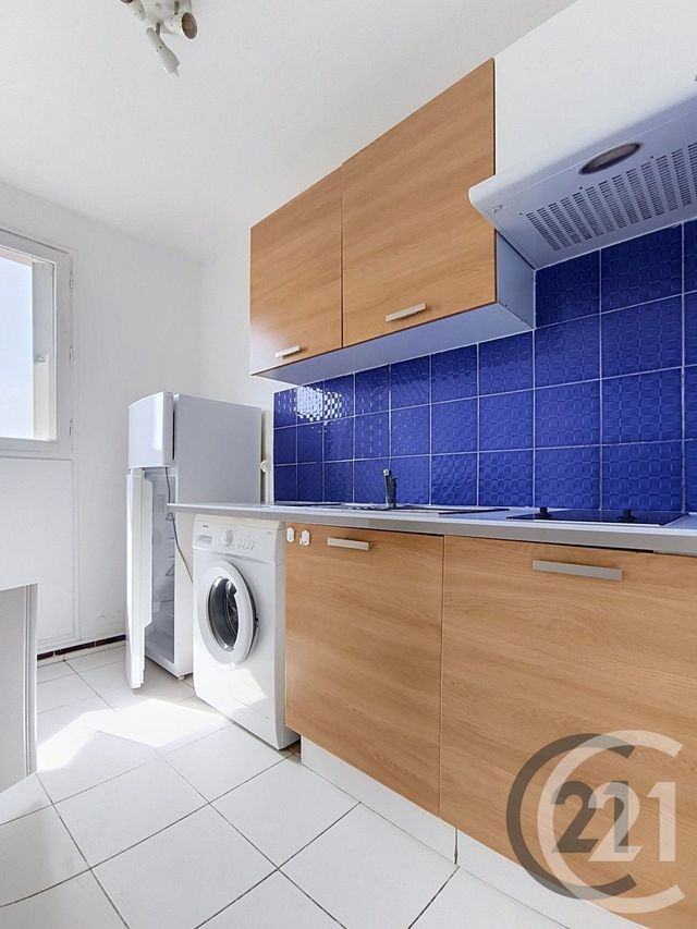Appartement F2 à louer ST JULIEN LES VILLAS