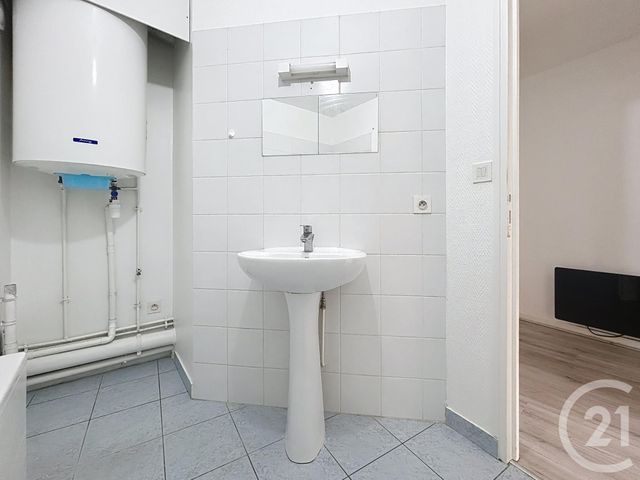 Appartement F3 à louer - 3 pièces - 74.36 m2 - TROYES - 10 - CHAMPAGNE-ARDENNE - Century 21 Martinot Immobilier