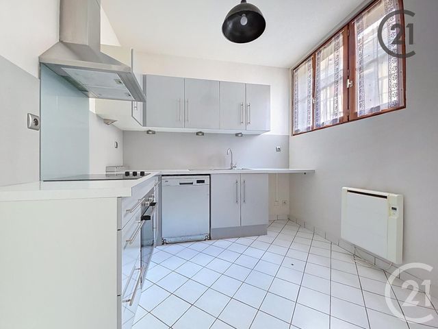 Appartement F3 à vendre - 3 pièces - 54.16 m2 - TROYES - 10 - CHAMPAGNE-ARDENNE - Century 21 Martinot Immobilier