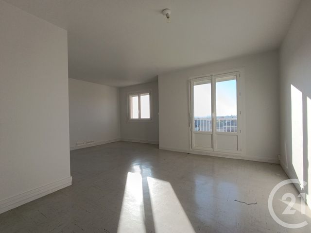 Appartement à louer LA CHAPELLE ST LUC