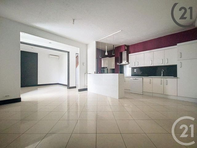 maison à louer - 5 pièces - 115.0 m2 - TROYES - 10 - CHAMPAGNE-ARDENNE - Century 21 Martinot Immobilier