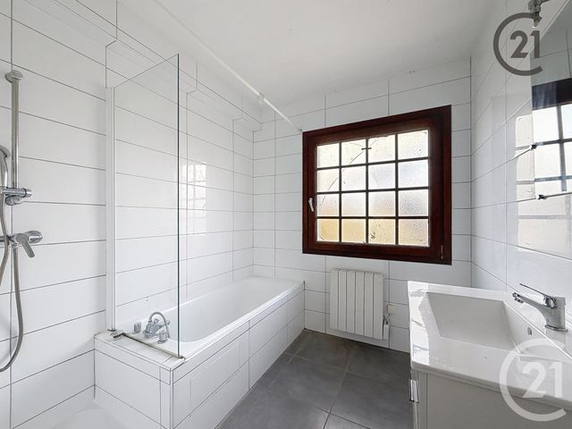 maison à vendre - 6 pièces - 116.0 m2 - ST PARRES AUX TERTRES - 10 - CHAMPAGNE-ARDENNE - Century 21 Martinot Immobilier