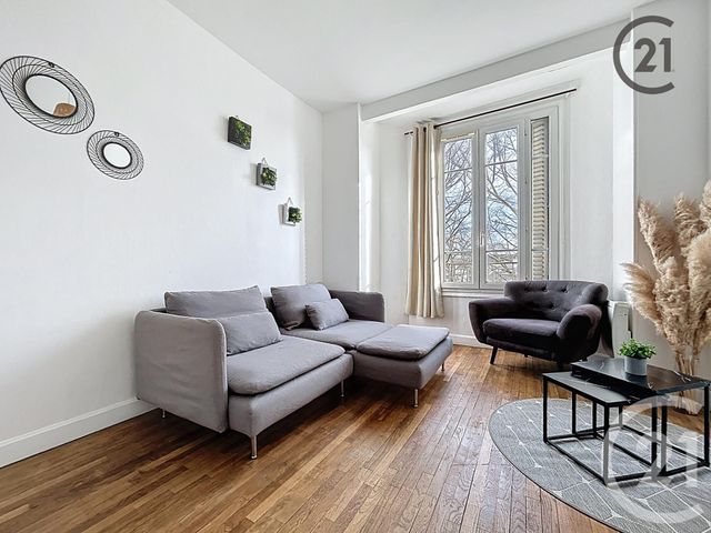 Appartement à louer - 2 pièces - 35.0 m2 - TROYES - 10 - CHAMPAGNE-ARDENNE - Century 21 Martinot Immobilier