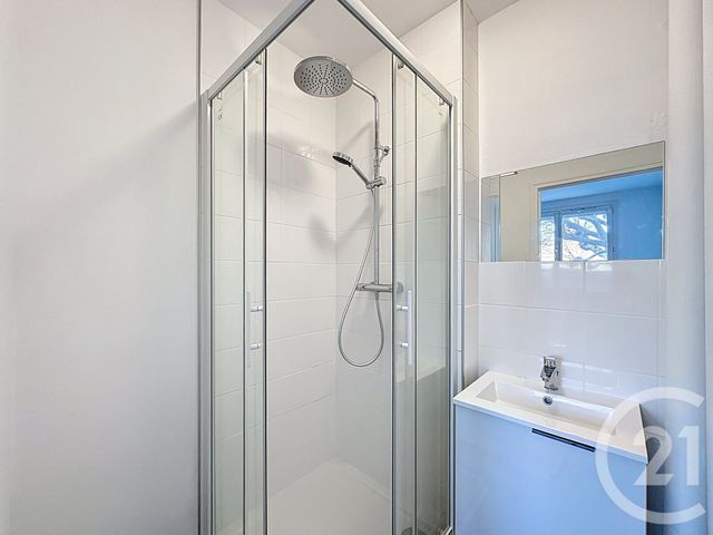 Appartement à vendre - 2 pièces - 45.61 m2 - TROYES - 10 - CHAMPAGNE-ARDENNE - Century 21 Martinot Immobilier