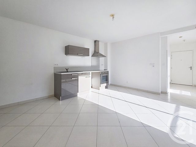 Appartement à vendre - 3 pièces - 57.83 m2 - TROYES - 10 - CHAMPAGNE-ARDENNE - Century 21 Martinot Immobilier