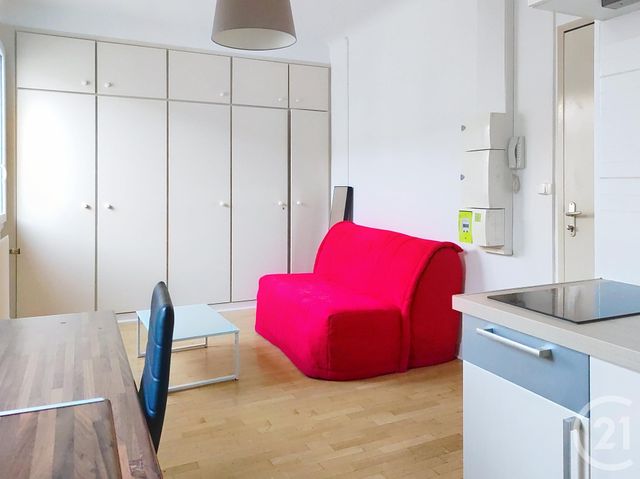 Appartement Studio à louer - 1 pièce - 18.77 m2 - TROYES - 10 - CHAMPAGNE-ARDENNE - Century 21 Martinot Immobilier