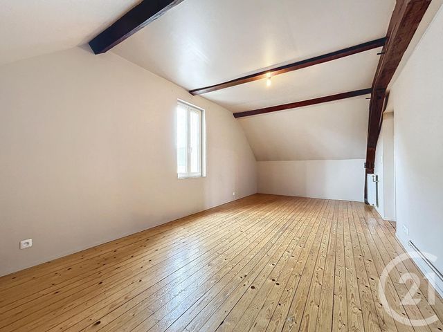 Appartement T3 à louer - 3 pièces - 55.0 m2 - STE SAVINE - 10 - CHAMPAGNE-ARDENNE - Century 21 Martinot Immobilier