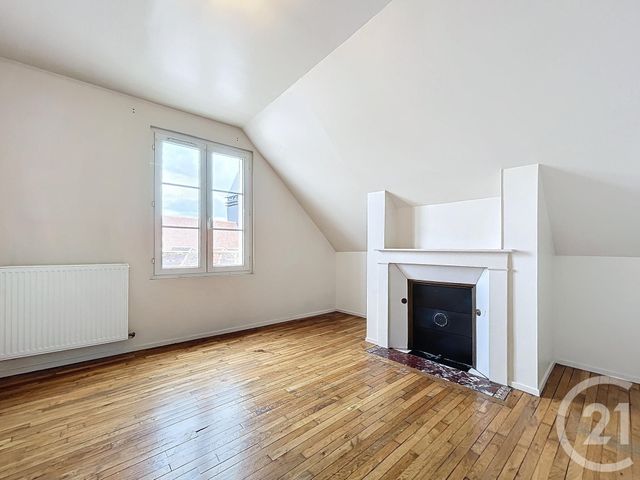 Appartement T3 à louer - 3 pièces - 55.0 m2 - STE SAVINE - 10 - CHAMPAGNE-ARDENNE - Century 21 Martinot Immobilier