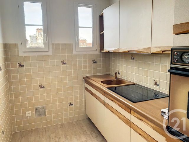 Appartement F4 à louer - 4 pièces - 59.0 m2 - TROYES - 10 - CHAMPAGNE-ARDENNE - Century 21 Martinot Immobilier