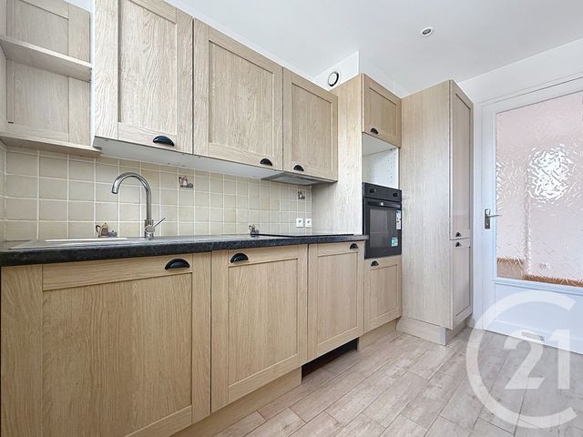 Appartement F4 à louer - 4 pièces - 59.0 m2 - TROYES - 10 - CHAMPAGNE-ARDENNE - Century 21 Martinot Immobilier