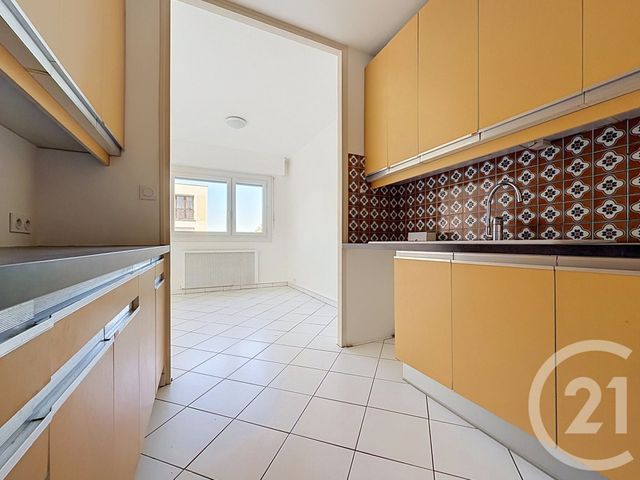 Appartement F5 à louer - 5 pièces - 88.5 m2 - TROYES - 10 - CHAMPAGNE-ARDENNE - Century 21 Martinot Immobilier
