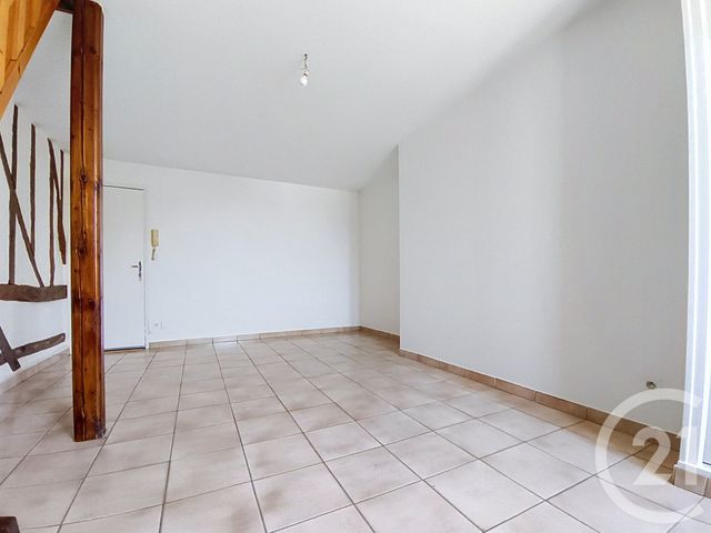 Appartement F2 à louer - 2 pièces - 31.0 m2 - TROYES - 10 - CHAMPAGNE-ARDENNE - Century 21 Martinot Immobilier
