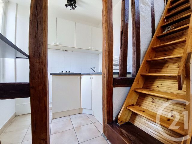 Appartement F2 à louer - 2 pièces - 31.0 m2 - TROYES - 10 - CHAMPAGNE-ARDENNE - Century 21 Martinot Immobilier