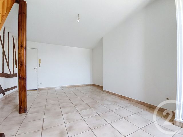 Appartement F2 à louer - 2 pièces - 31.0 m2 - TROYES - 10 - CHAMPAGNE-ARDENNE - Century 21 Martinot Immobilier