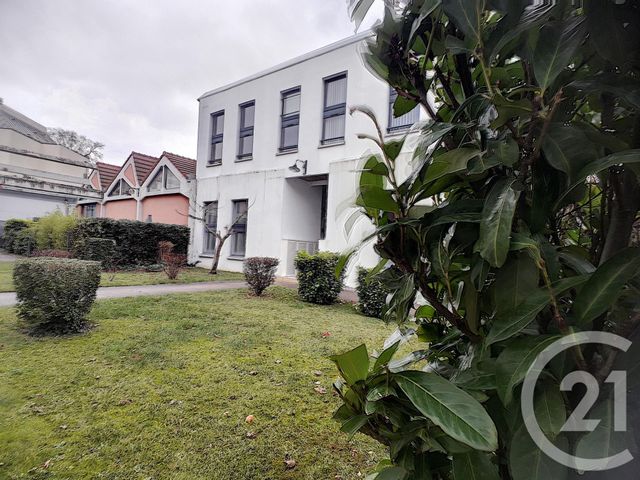 Appartement F2 à louer - 2 pièces - 48.0 m2 - TROYES - 10 - CHAMPAGNE-ARDENNE - Century 21 Martinot Immobilier