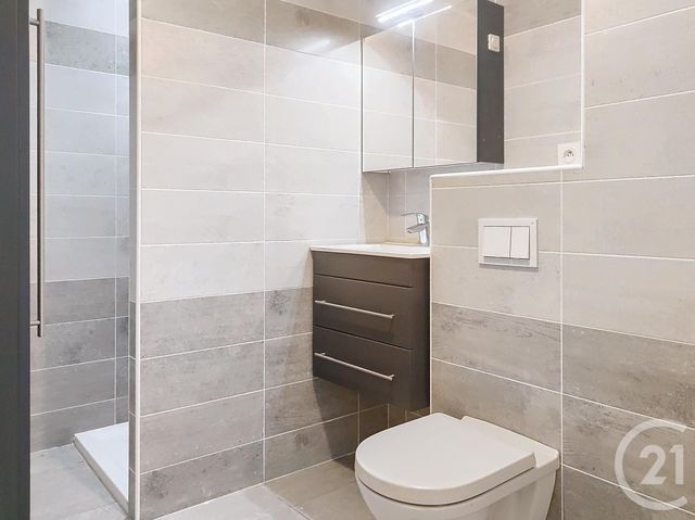 Appartement T2 à vendre - 2 pièces - 43.2 m2 - TROYES - 10 - CHAMPAGNE-ARDENNE - Century 21 Martinot Immobilier