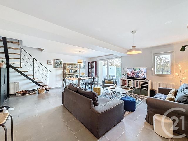 Appartement à vendre - 7 pièces - 130.0 m2 - BUCHERES - 10 - CHAMPAGNE-ARDENNE - Century 21 Martinot Immobilier