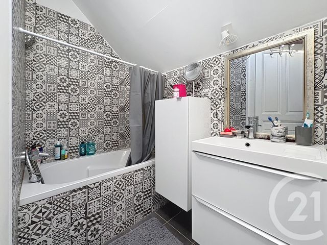 maison à vendre - 4 pièces - 92.0 m2 - ST ANDRE LES VERGERS - 10 - CHAMPAGNE-ARDENNE - Century 21 Martinot Immobilier