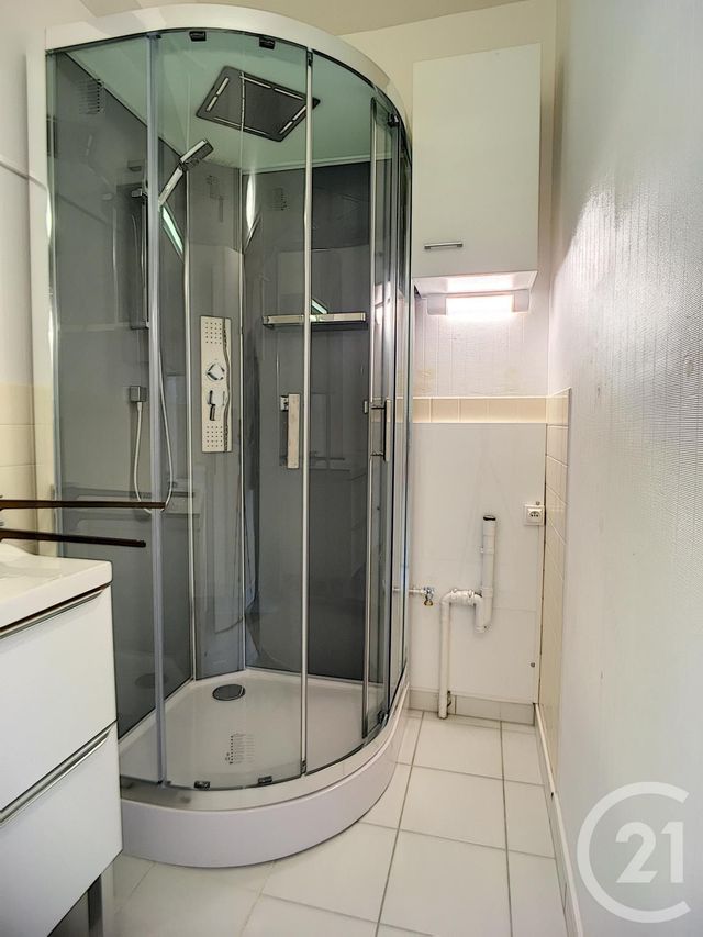 Appartement F2 à louer - 2 pièces - 41.96 m2 - TROYES - 10 - CHAMPAGNE-ARDENNE - Century 21 Martinot Immobilier