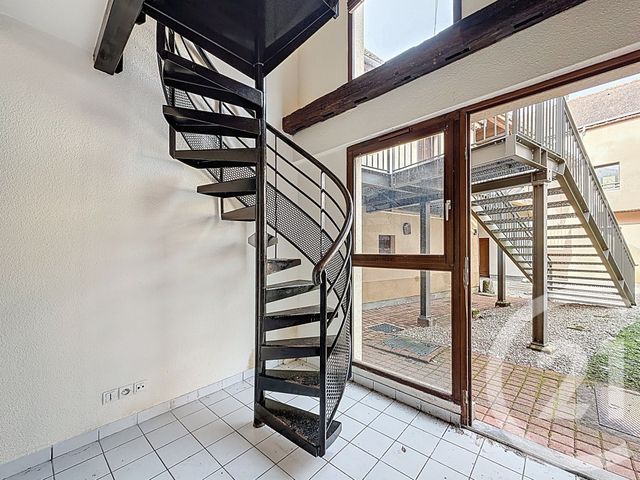 Appartement Duplex à vendre - 2 pièces - 17.4 m2 - TROYES - 10 - CHAMPAGNE-ARDENNE - Century 21 Martinot Immobilier