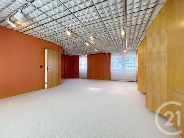 maison à louer - 10 pièces - 400.0 m2 - TROYES - 10 - CHAMPAGNE-ARDENNE - Century 21 Martinot Immobilier