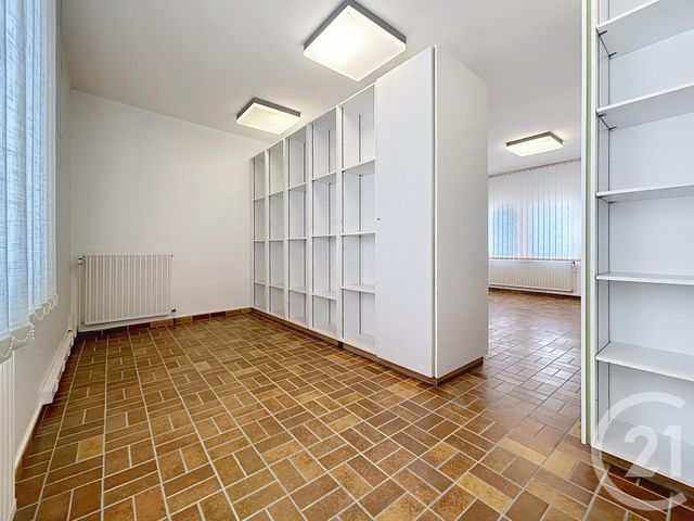 maison à louer - 10 pièces - 400.0 m2 - TROYES - 10 - CHAMPAGNE-ARDENNE - Century 21 Martinot Immobilier