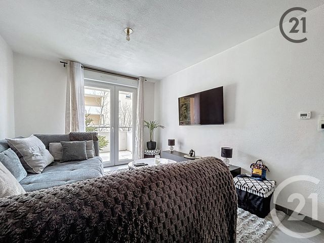 Appartement F2 à vendre - 2 pièces - 43.9 m2 - STE SAVINE - 10 - CHAMPAGNE-ARDENNE - Century 21 Martinot Immobilier