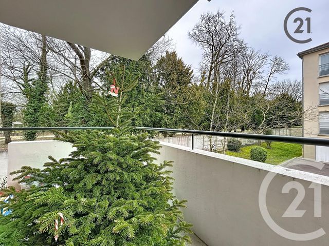 Appartement F2 à vendre - 2 pièces - 43.9 m2 - STE SAVINE - 10 - CHAMPAGNE-ARDENNE - Century 21 Martinot Immobilier