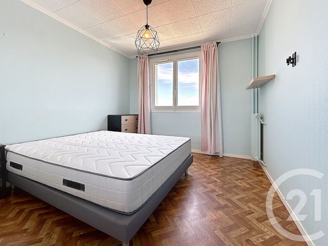 Appartement F3 à louer - 3 pièces - 65.0 m2 - ST ANDRE LES VERGERS - 10 - CHAMPAGNE-ARDENNE - Century 21 Martinot Immobilier