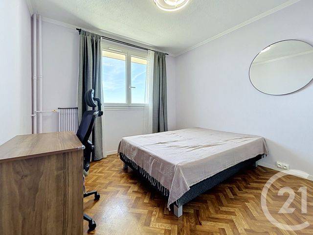 Appartement F3 à louer - 3 pièces - 65.0 m2 - ST ANDRE LES VERGERS - 10 - CHAMPAGNE-ARDENNE - Century 21 Martinot Immobilier